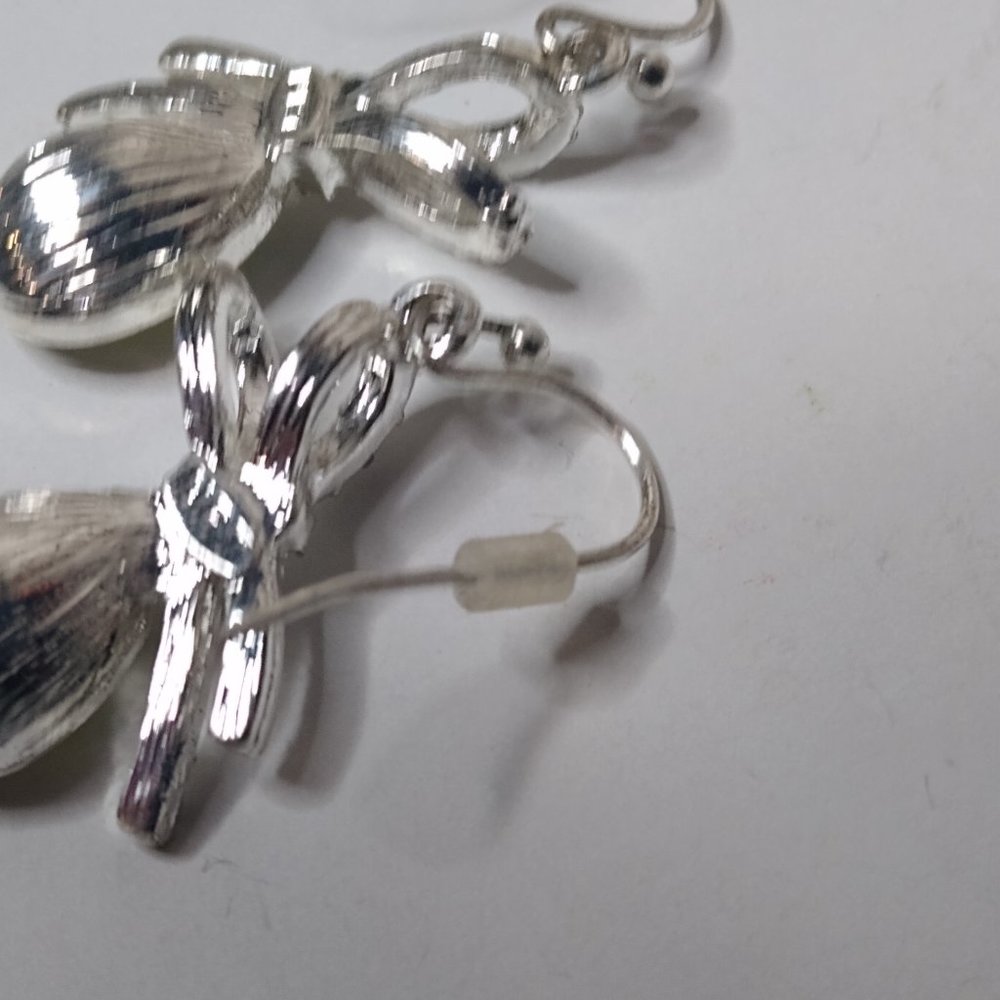 Vintage Green NRT Dangle Earrings - Picture 12 of 15